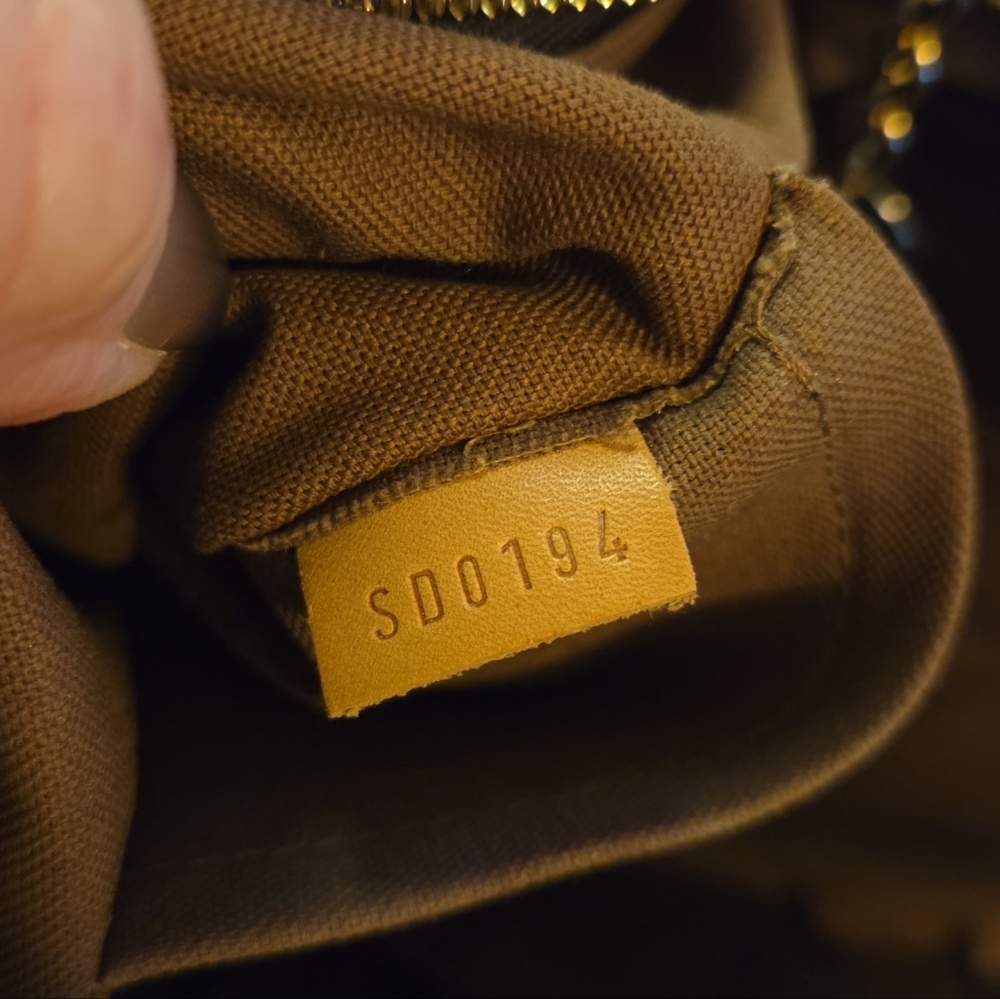 Louis Vuitton Brown Monogram Handbag - Picture 9 of 9